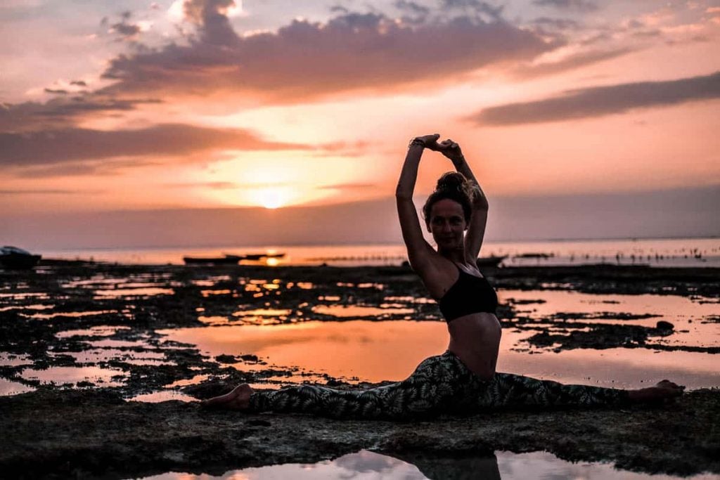 Yoga Anfänger, Yoga & Juliet, Yoga Bali, Yoga Strand